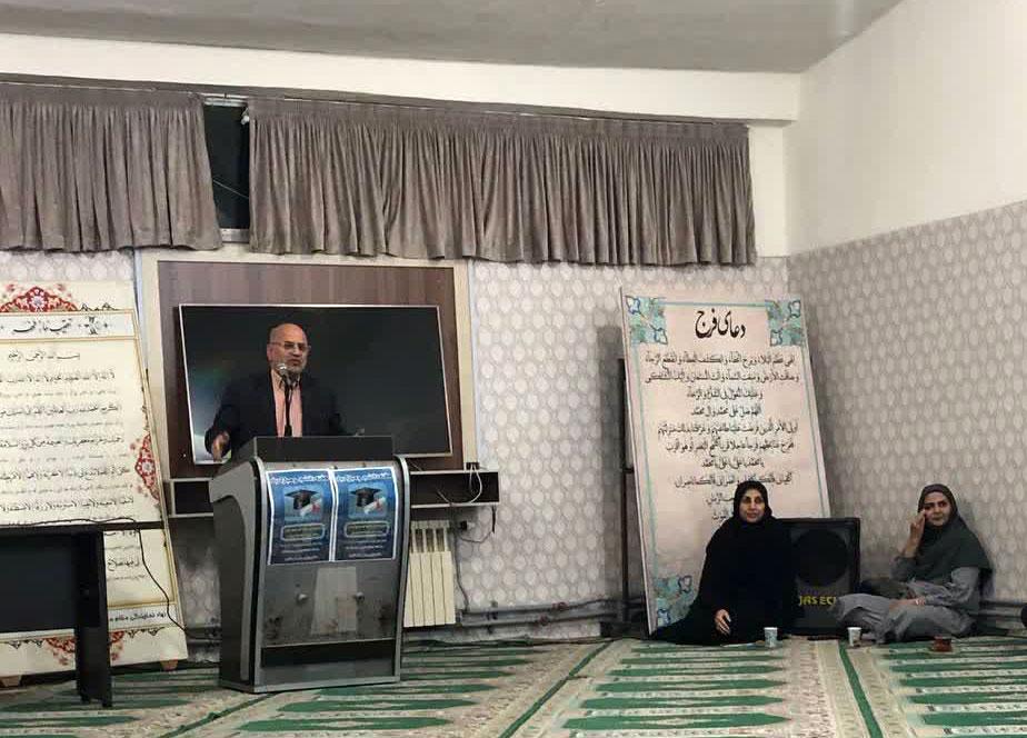 نشست صمیمی دانشجویان دختر با هیات رییسه دانشگاه مازندران